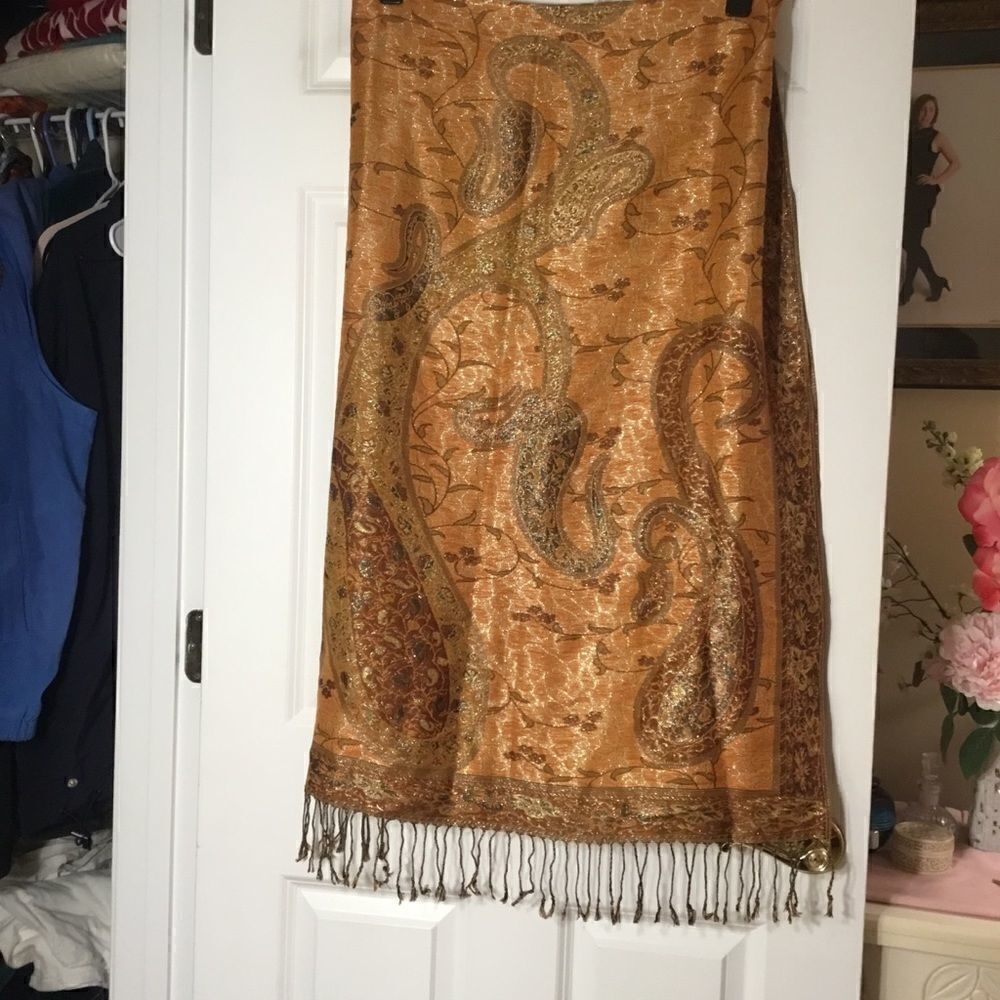 NWOT Orange and Browns with Silver Threads Scarf or Stole/Wrap
